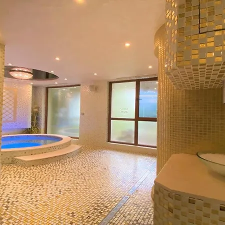 Bratanov Harmony Monte Carlo Apartment