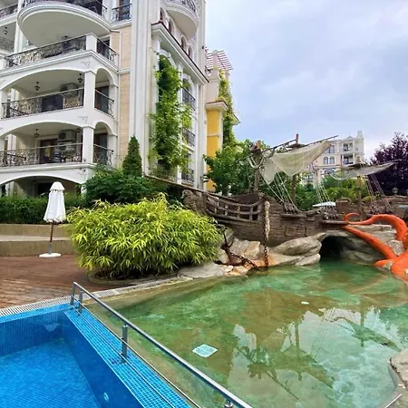 Bratanov Harmony Monte Carlo Apartment *