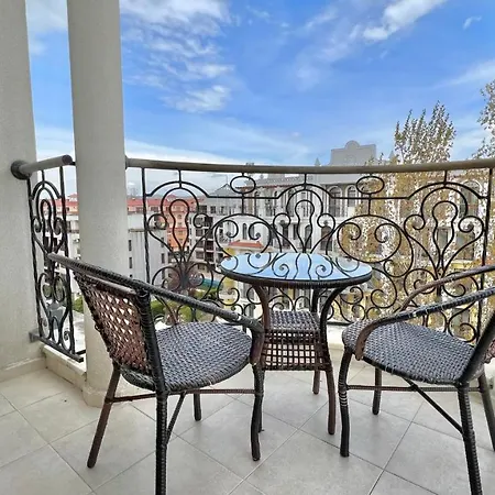 Apartment Bratanov Harmony Monte Carlo *